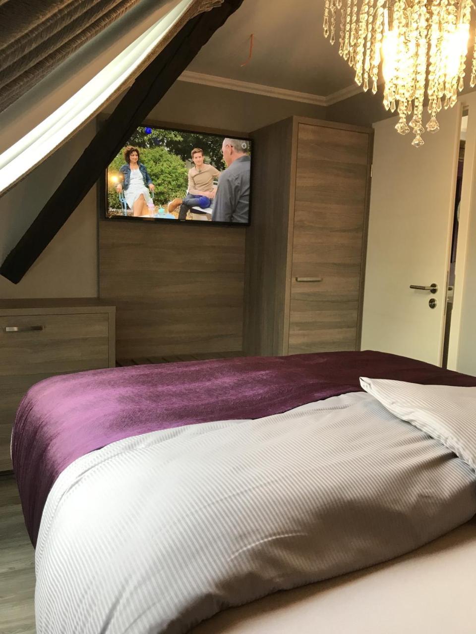 Apartmenthaus Burgenheimat In Rhens Bei Koblenz Extérieur photo