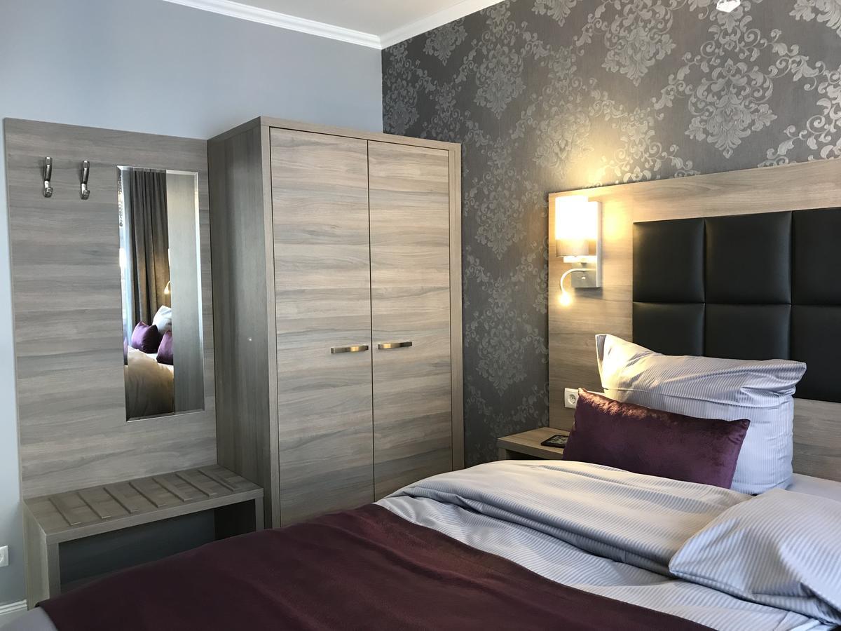Apartmenthaus Burgenheimat In Rhens Bei Koblenz Extérieur photo