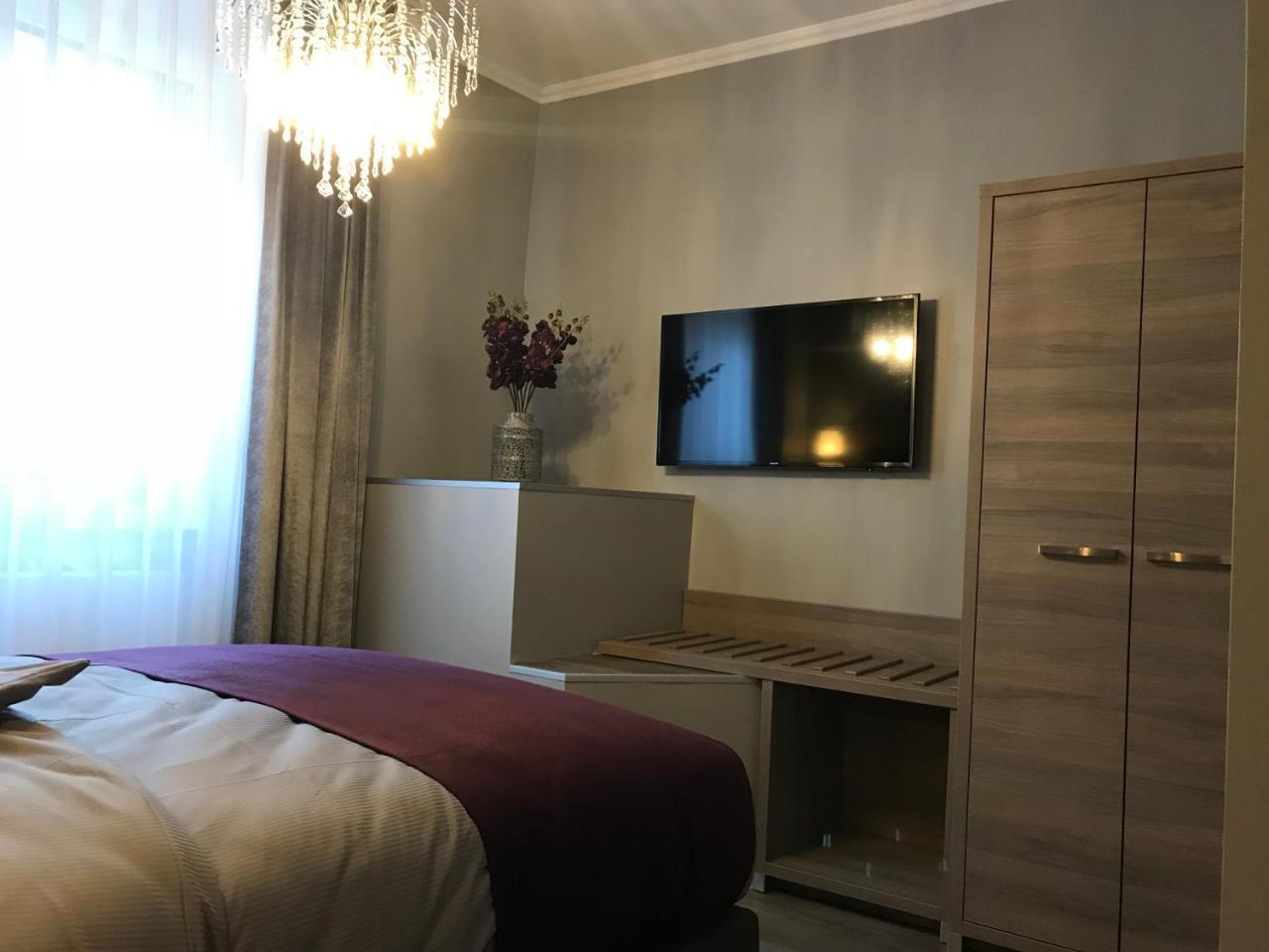Apartmenthaus Burgenheimat In Rhens Bei Koblenz Extérieur photo
