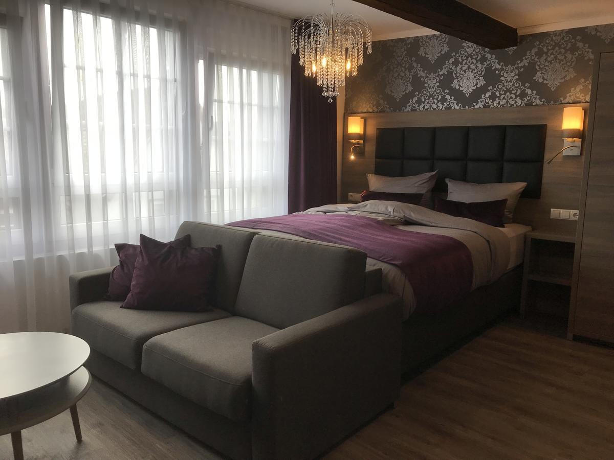 Apartmenthaus Burgenheimat In Rhens Bei Koblenz Extérieur photo