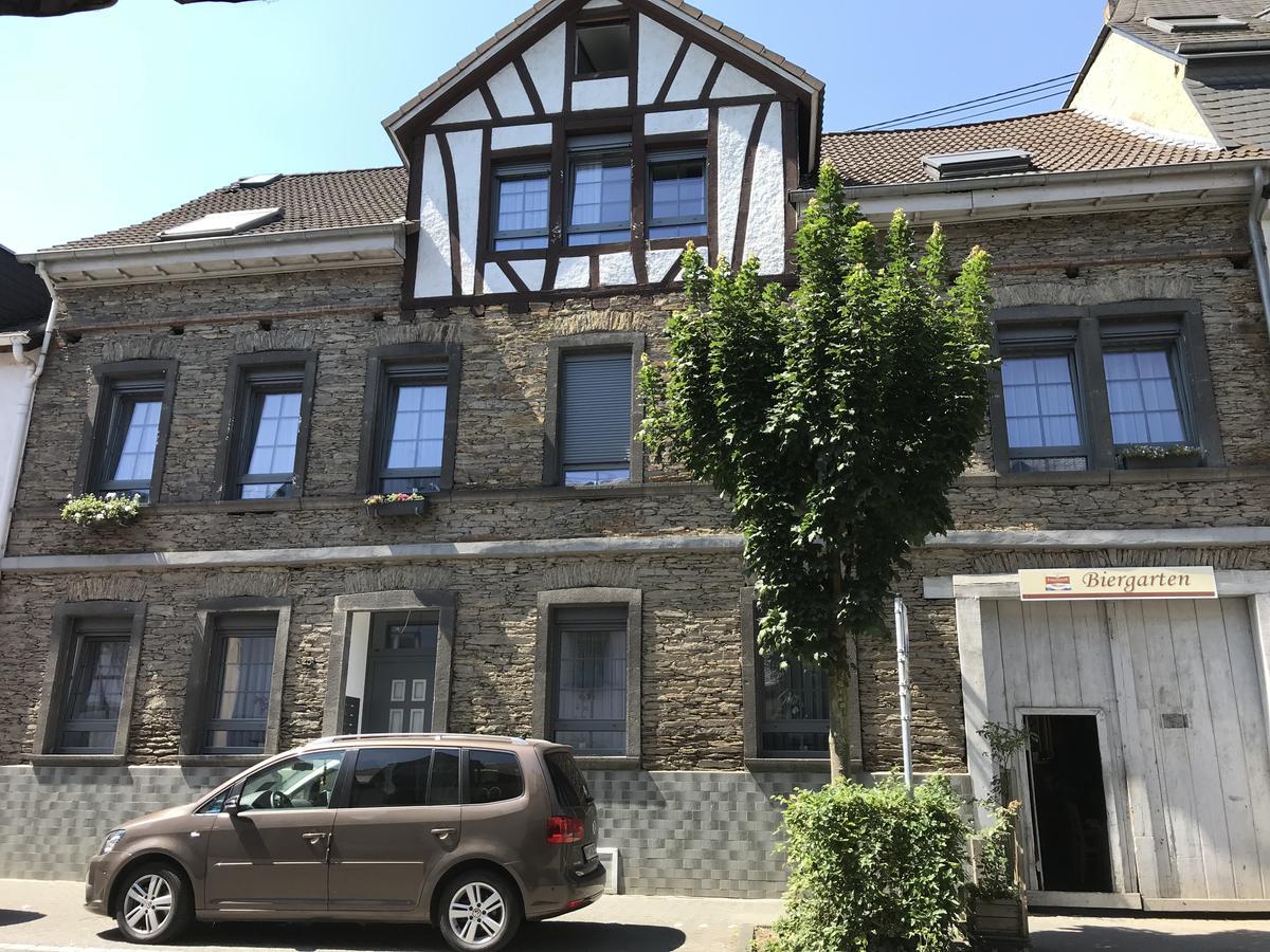 Apartmenthaus Burgenheimat In Rhens Bei Koblenz Extérieur photo